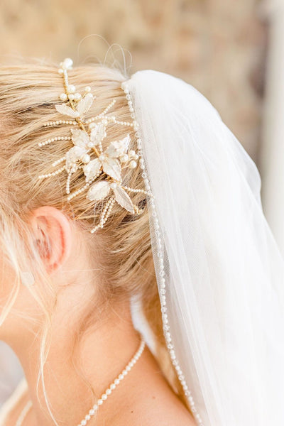 Bridget pearl hairpiece