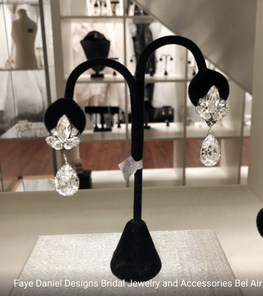 Meghan crystal earring