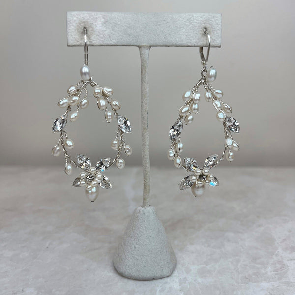 Cocoa Freshwater pearl & Austrian crystal earrings